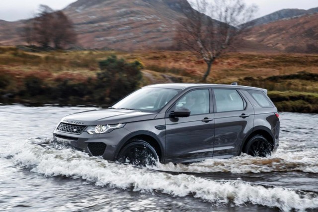 Land-Rover-Discovery-sport-hybrid-3